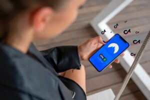 Как заставить алгоритмы TikTok работать на вас: гид для тех, кто устал снимать в пустоту. Часть 1